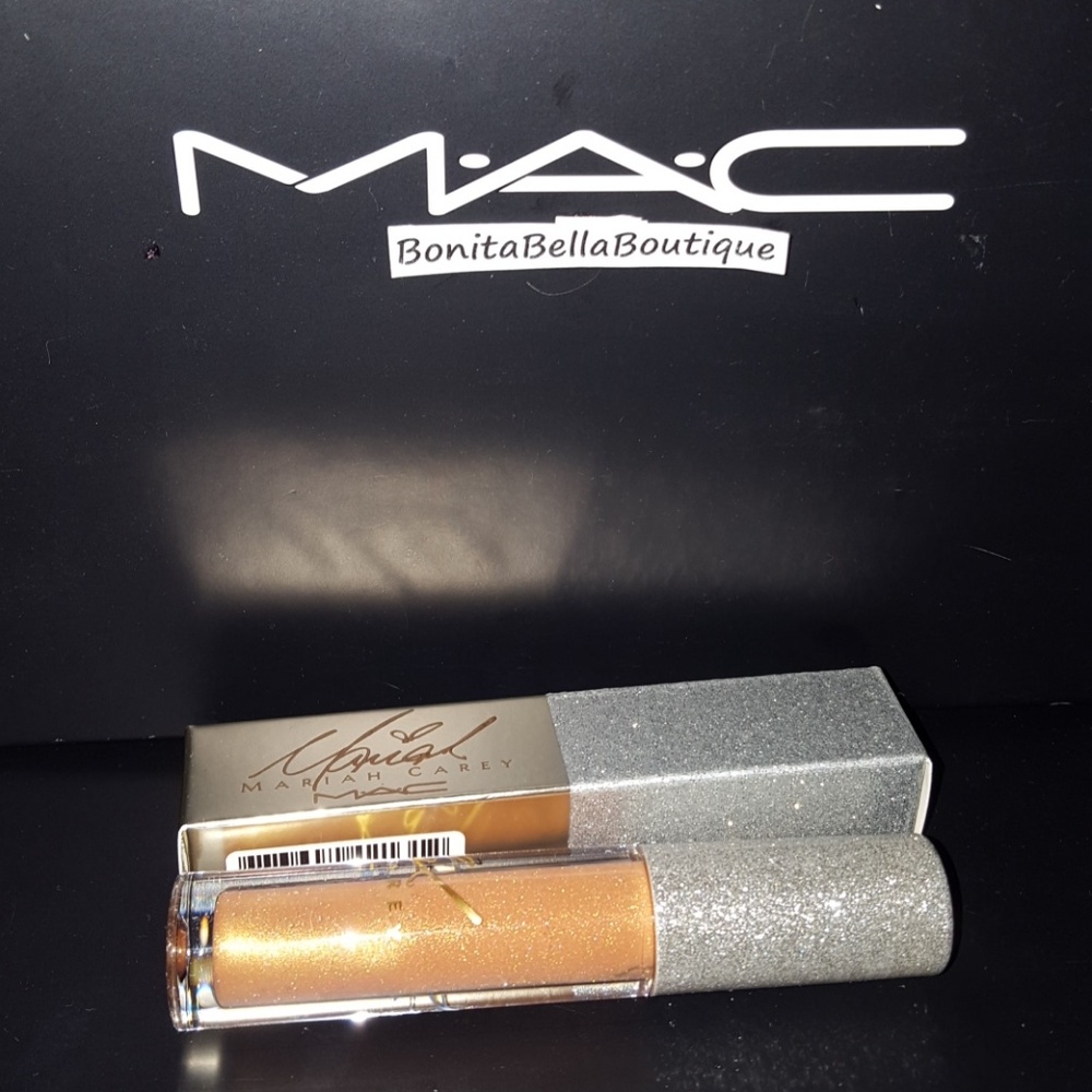 MAC COSMETICS LITTLE MISS MONROE LIPGLASS